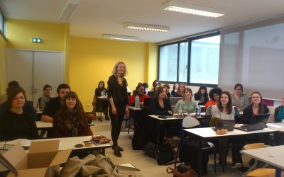 Frania Hall, professeur invitée du London College of Communication